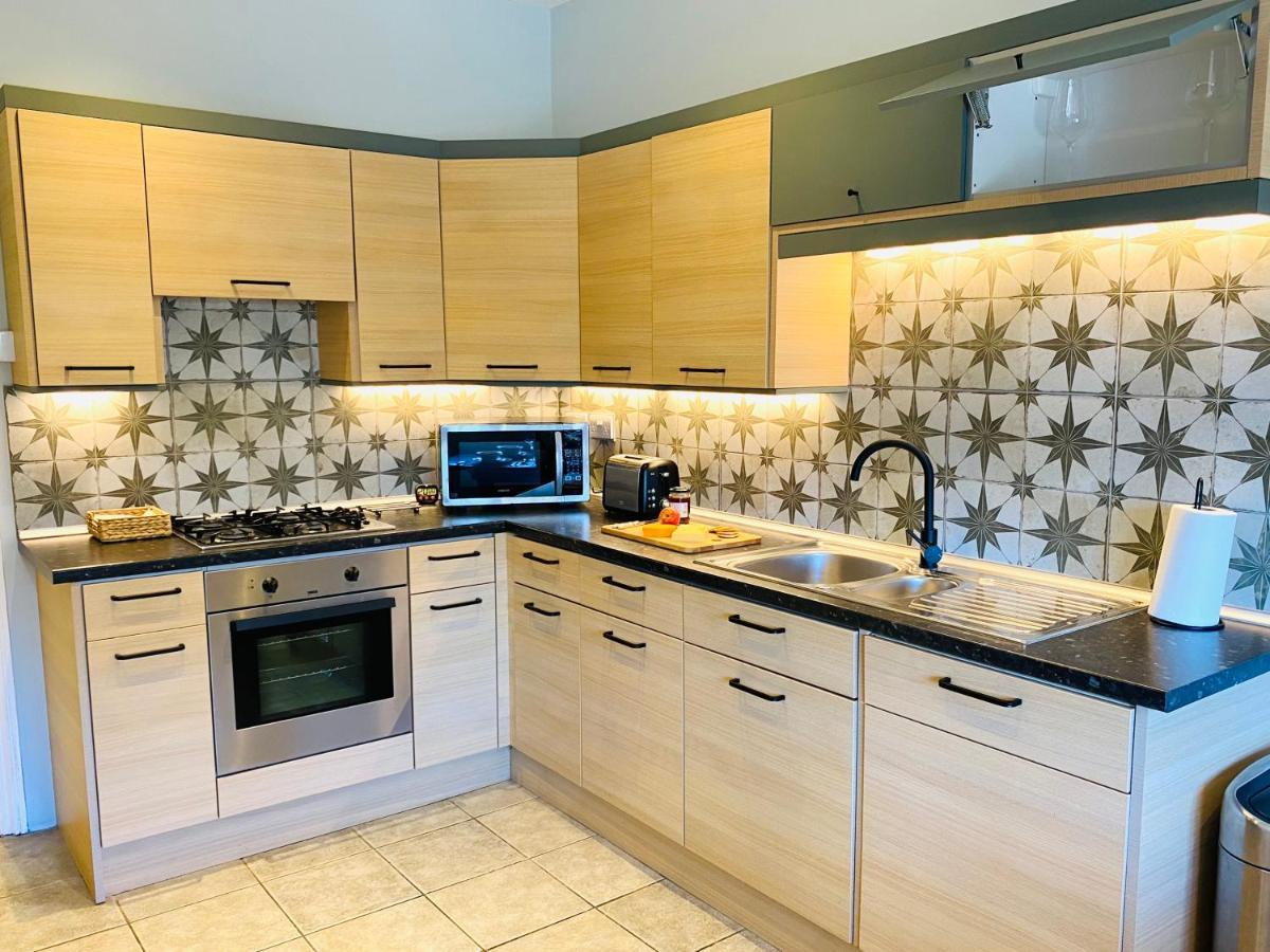 Clarendon View, Historic Apartment With Sea Views Ventnor Extérieur photo