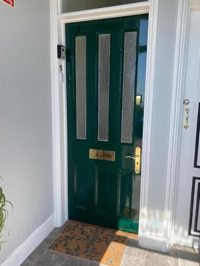 Clarendon View, Historic Apartment With Sea Views Ventnor Extérieur photo